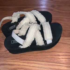 Platform sandals